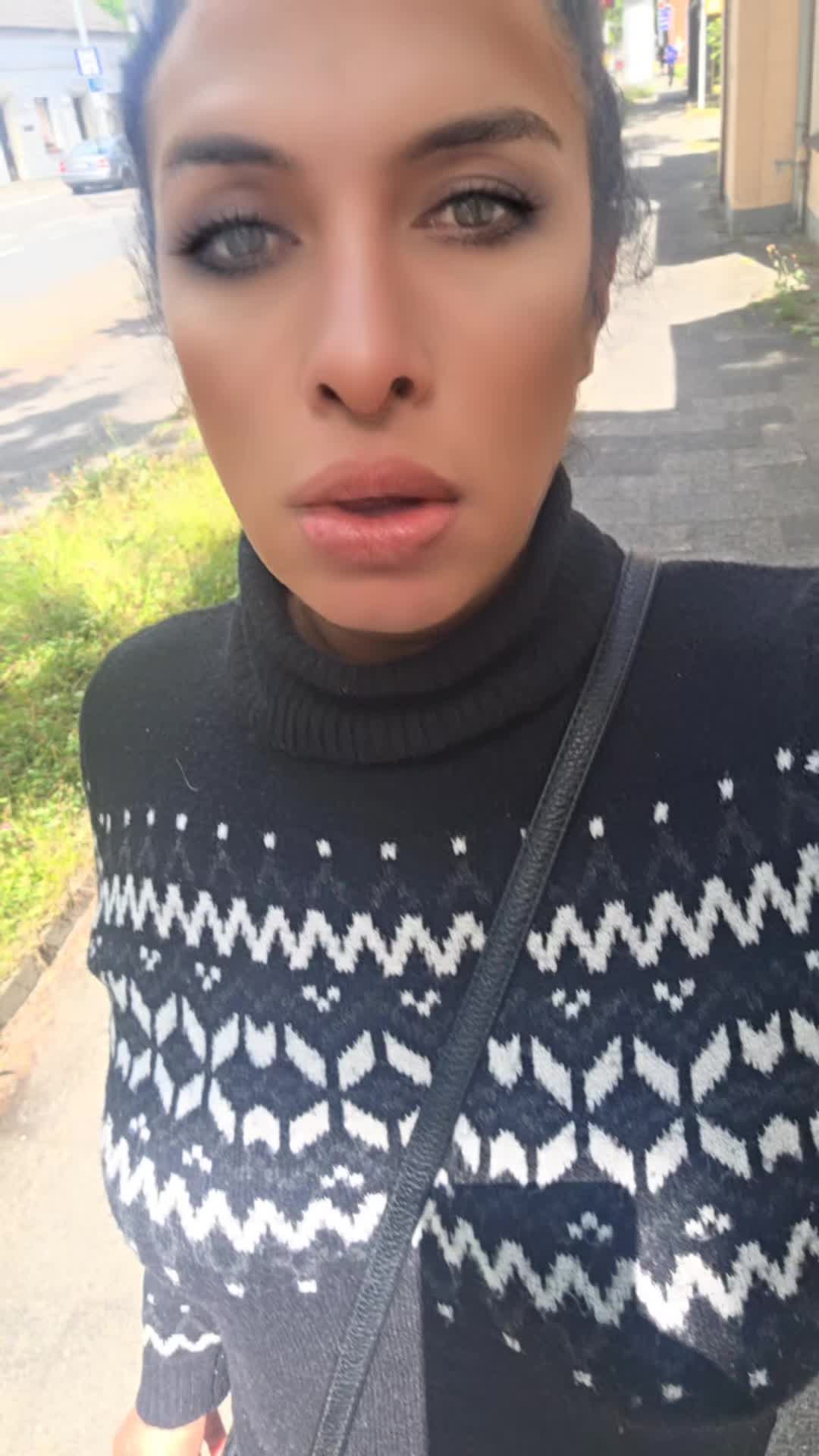 @nicolereyes2222