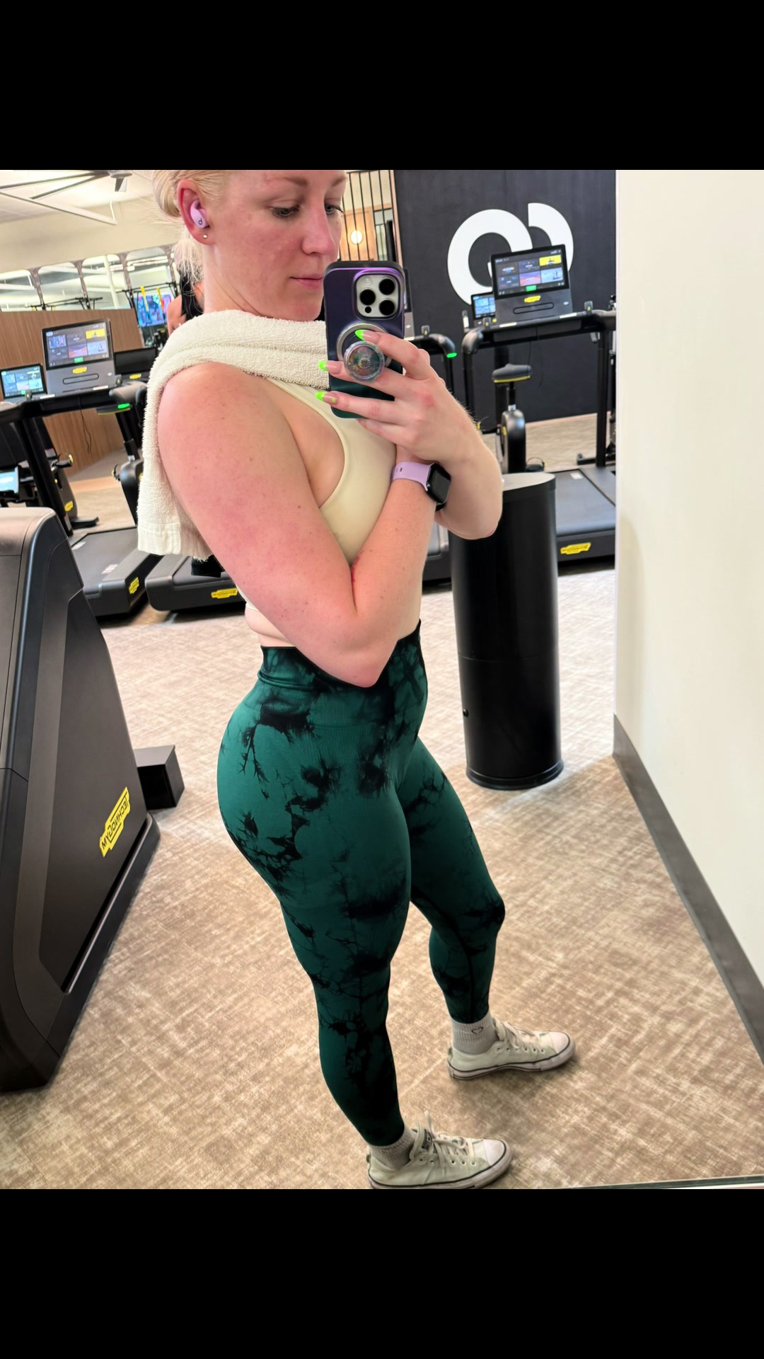 @Angela Kukawka