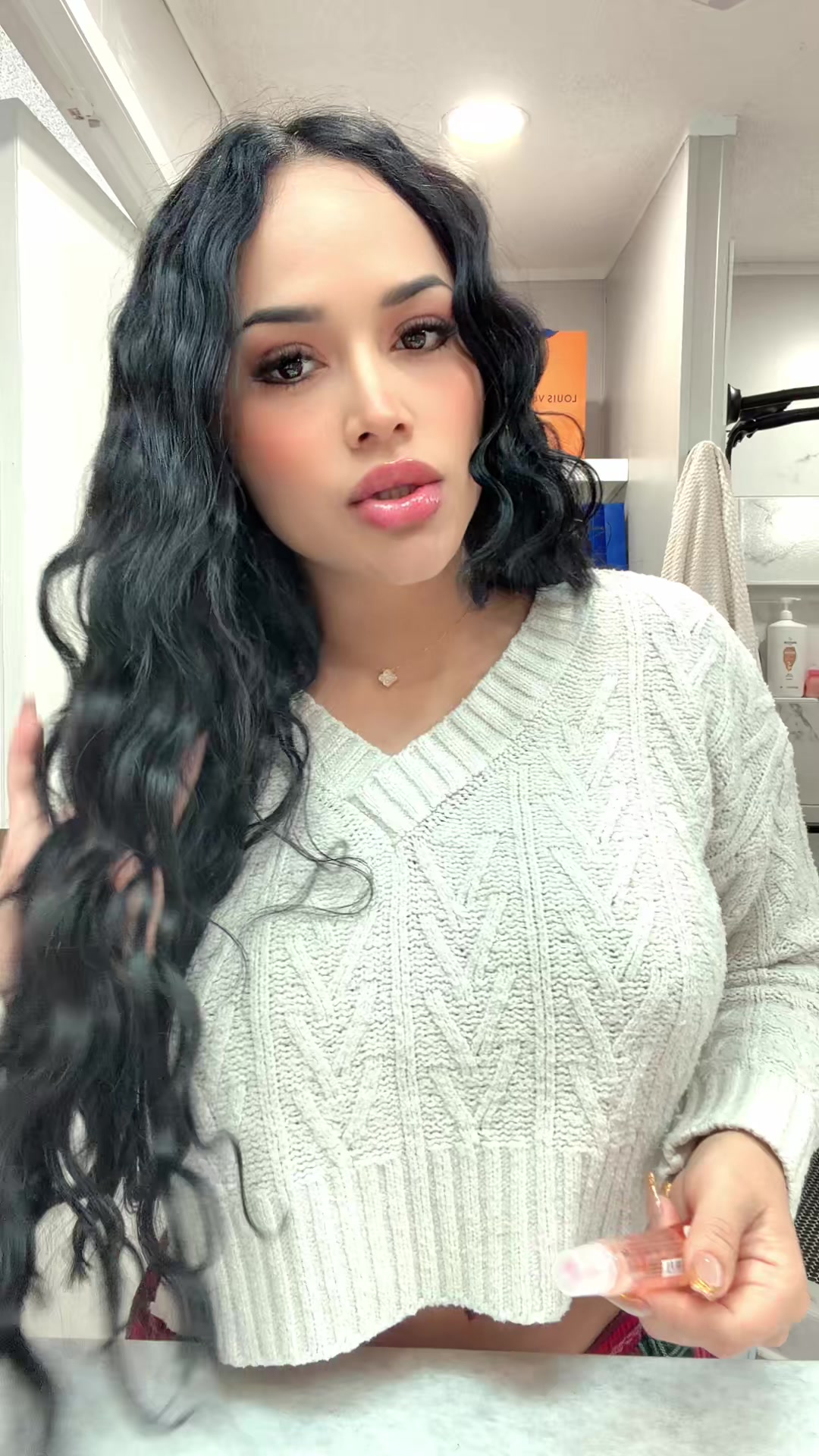 @L  I L Y