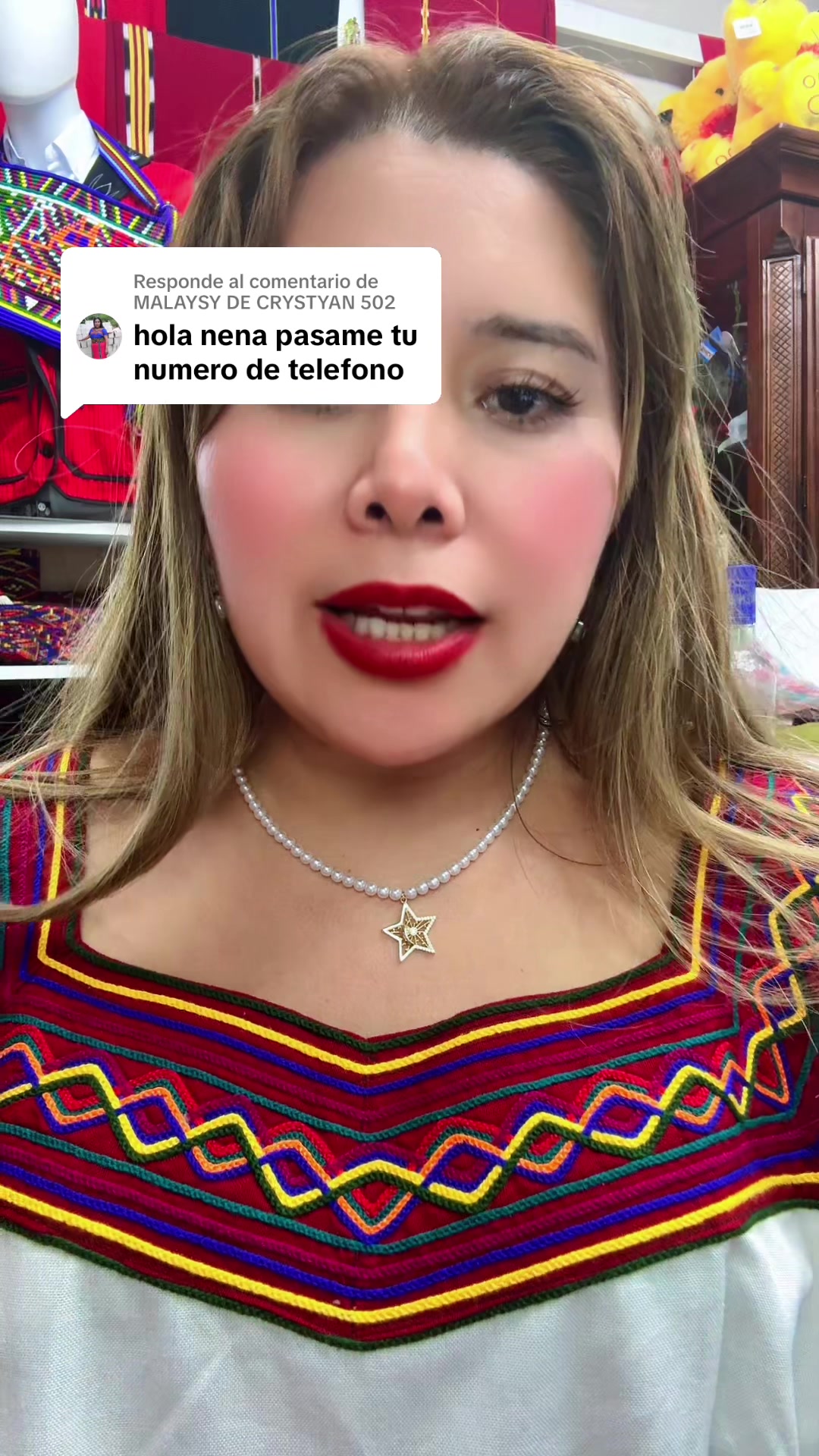 @Elena De León