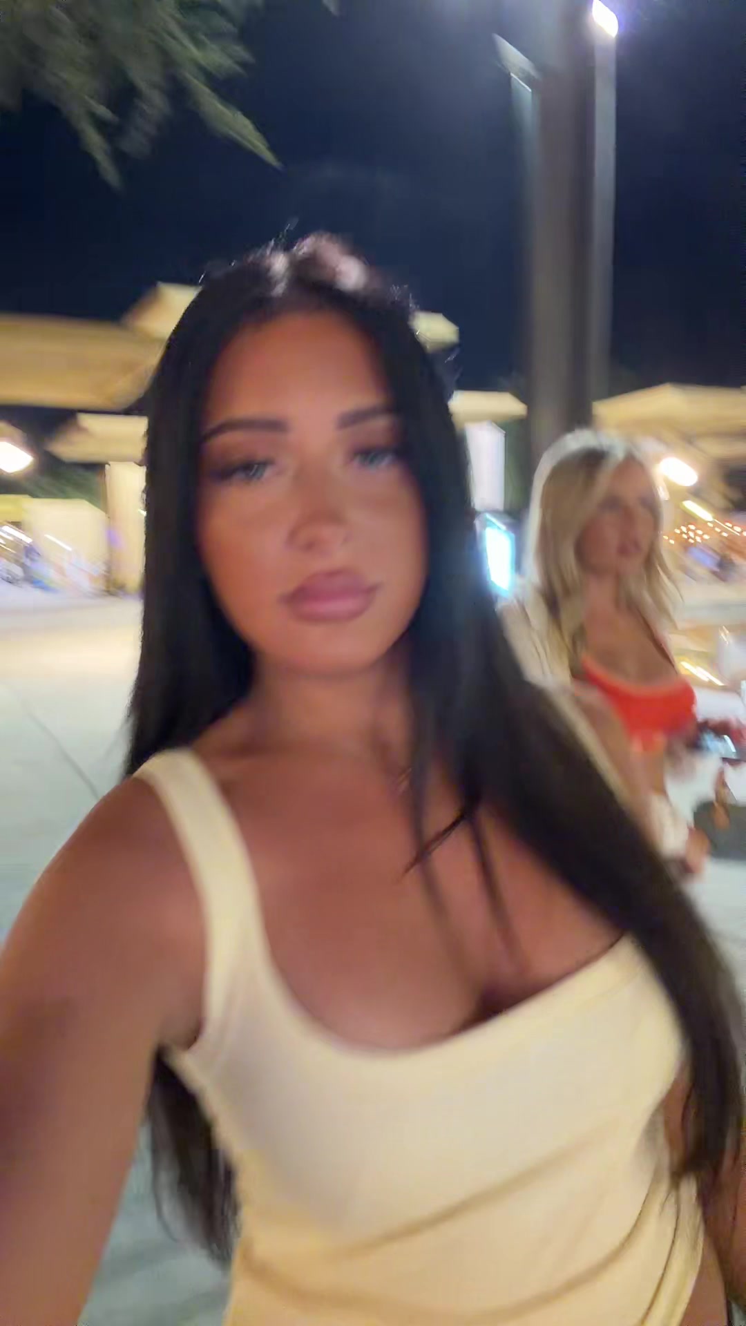 @anjoux
