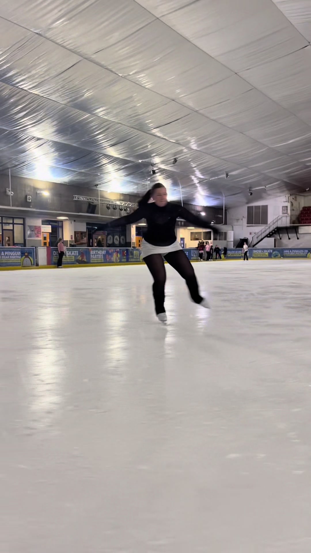 @Sofi&aacute; On Ice