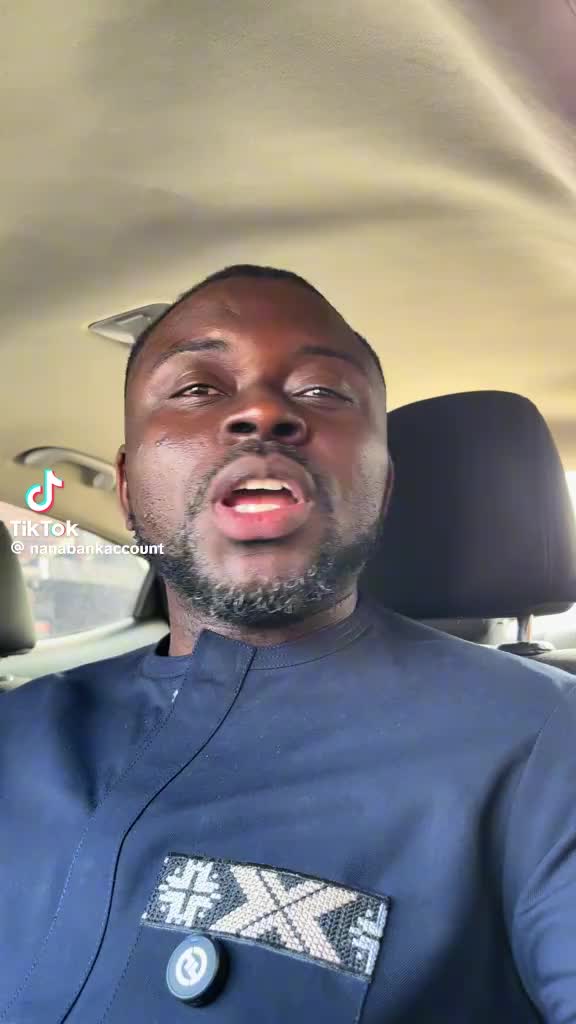 @AkonobaRencia🇬🇭