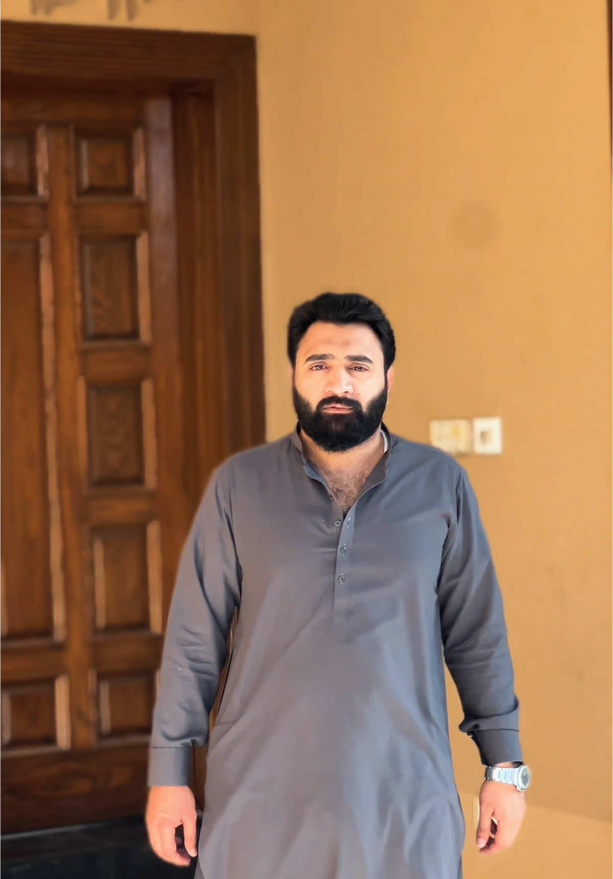 @HaMzA QuReShI