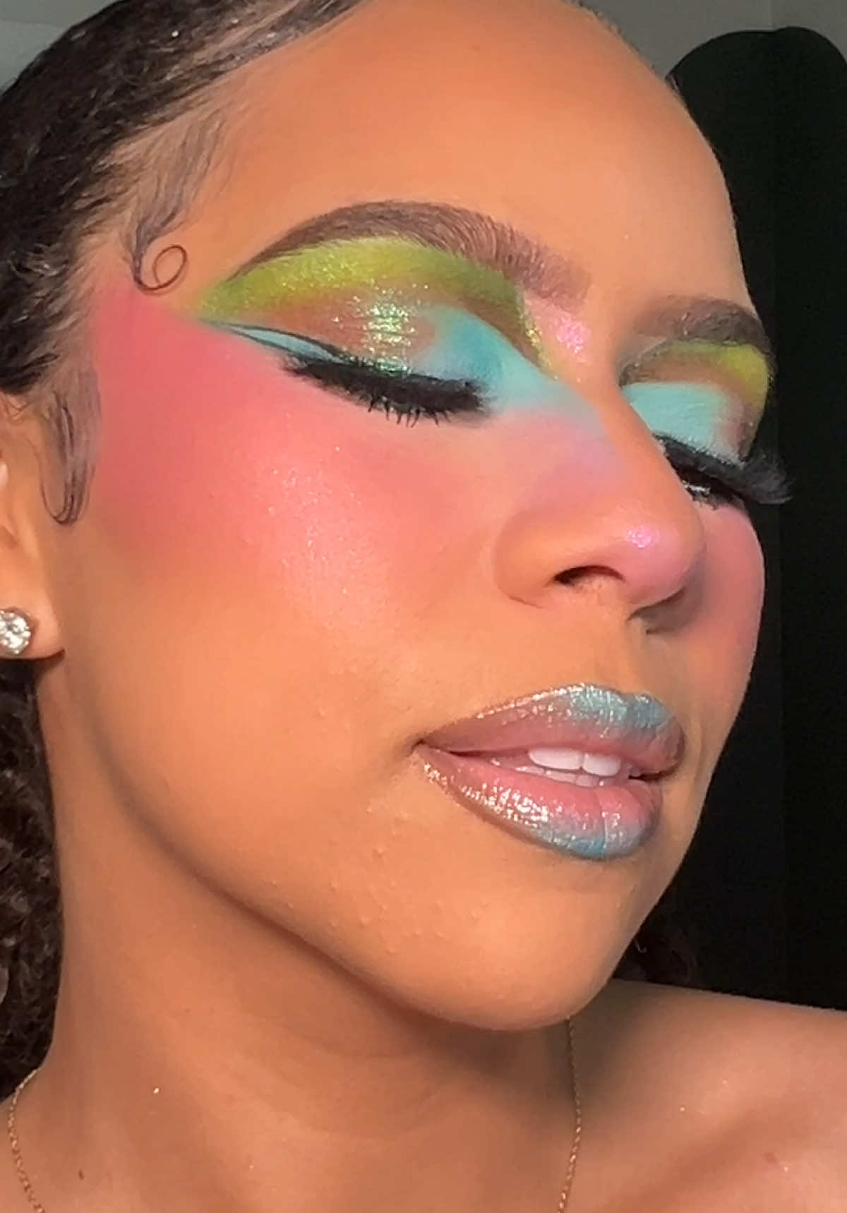 @JAEL| MUA | MIA/TPA CREATOR 🌴