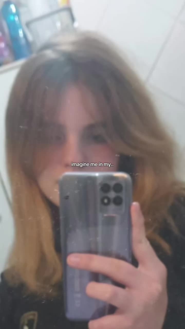 @𝐸𝑚✰