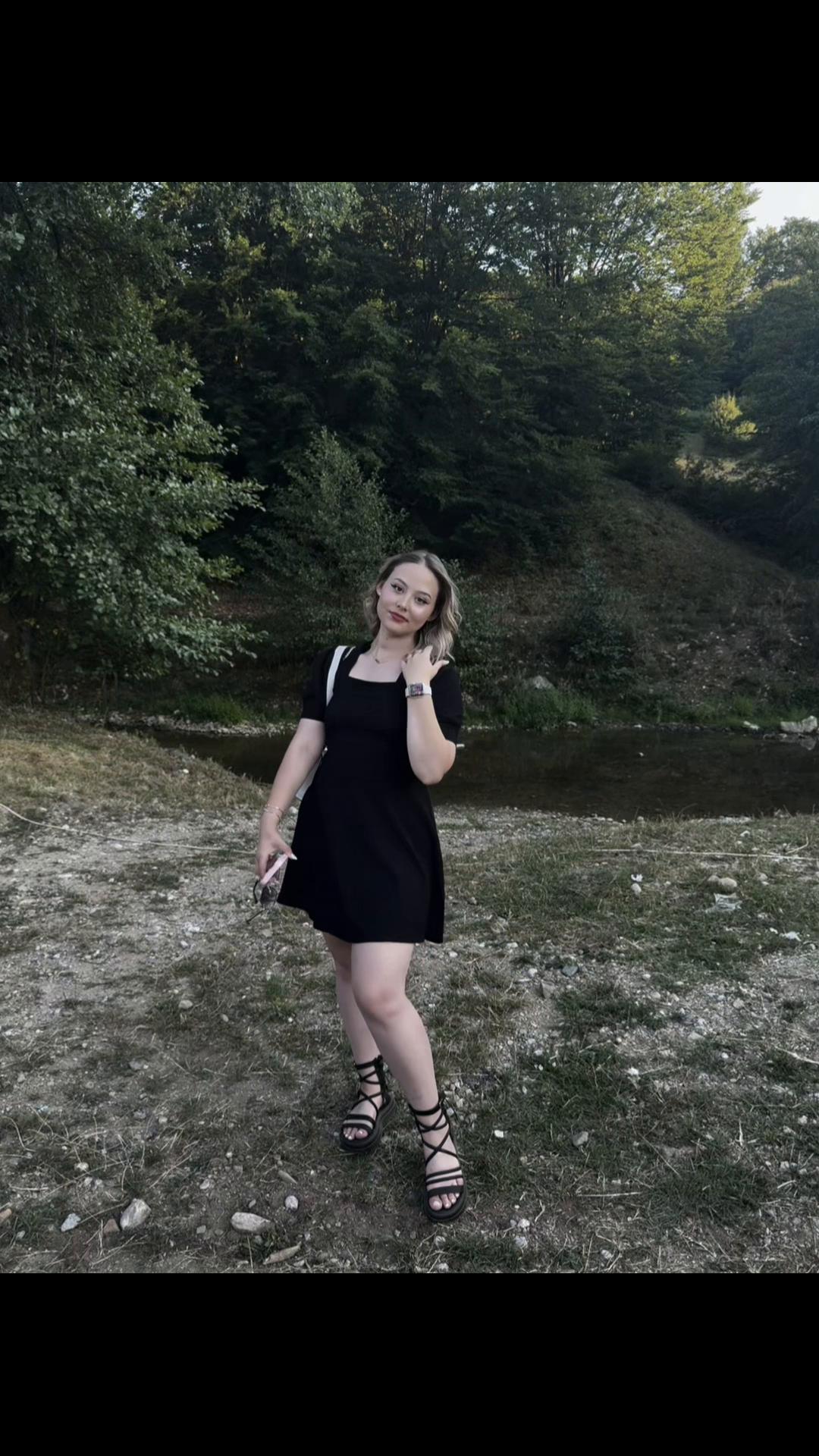 @👸🏼