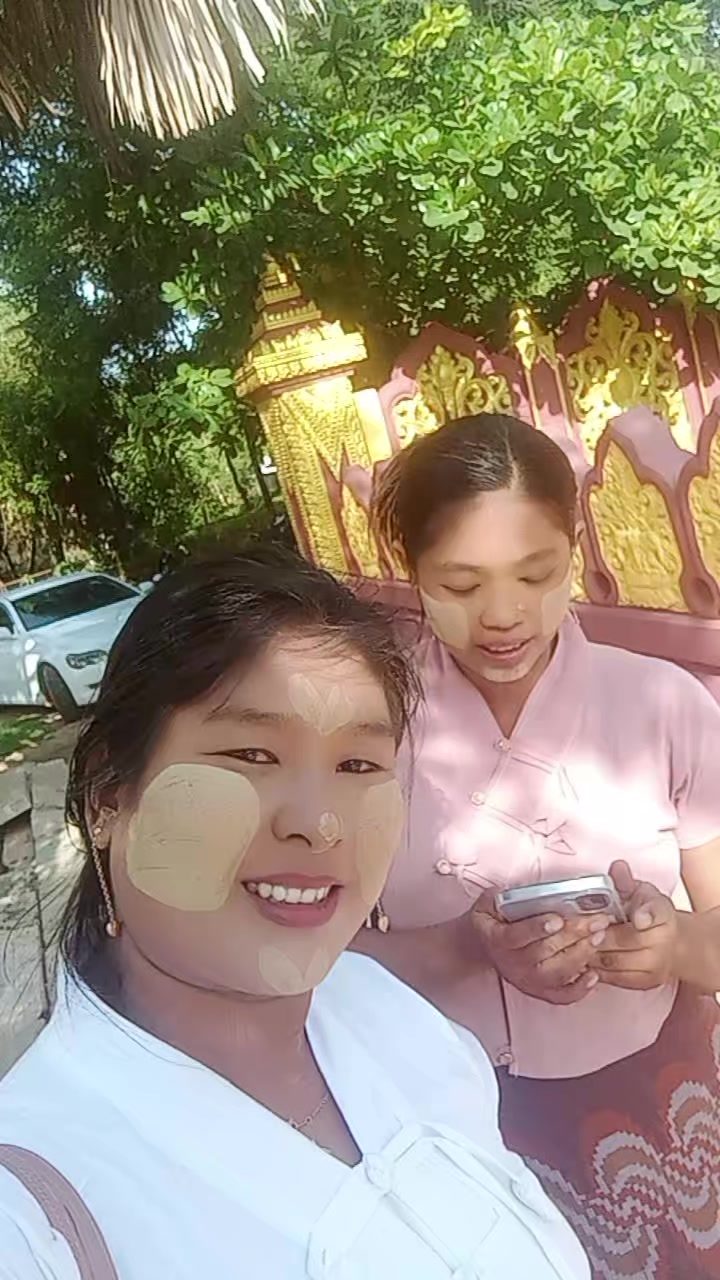 @Chit Thu Wai