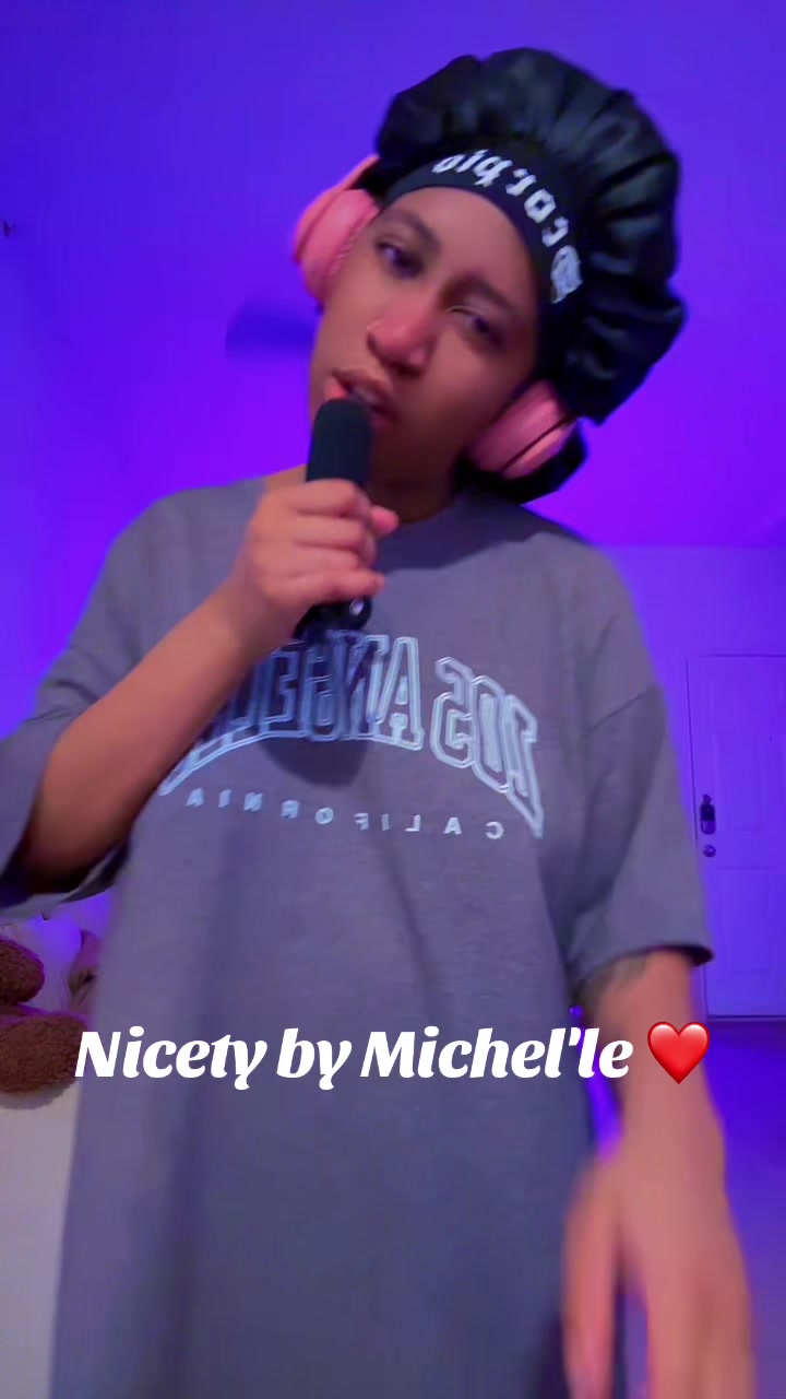 @lovelymika99