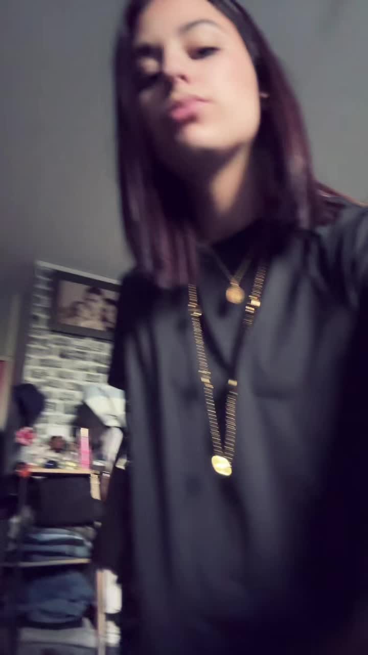 @𝒸𝒶𝓁𝒾