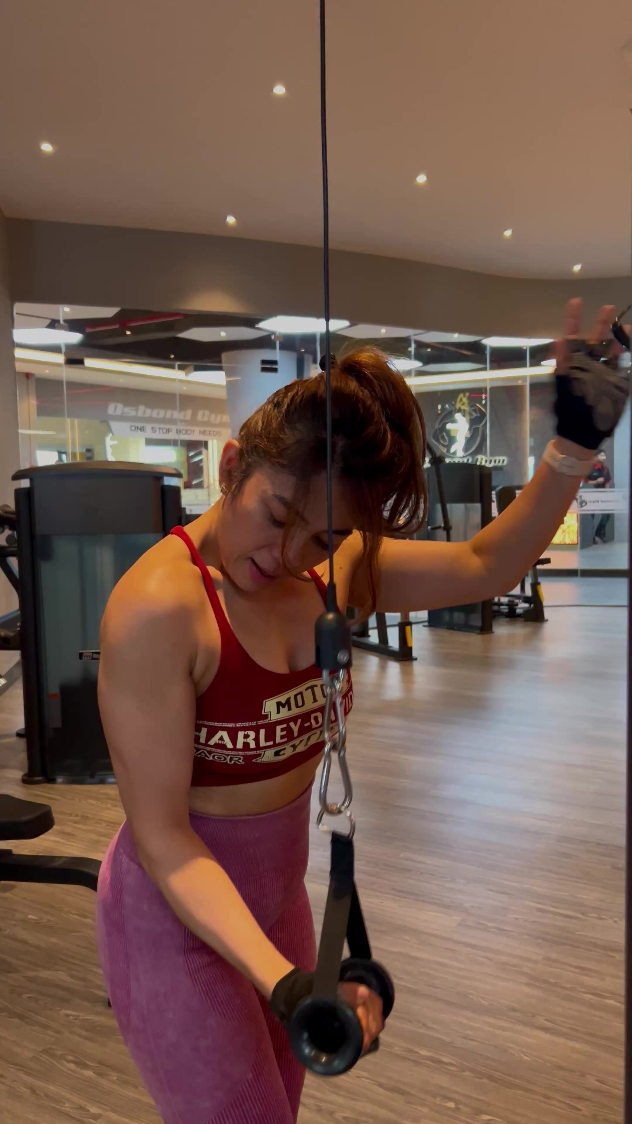 @vonnyfiolan