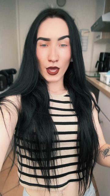 @nessa.shtz