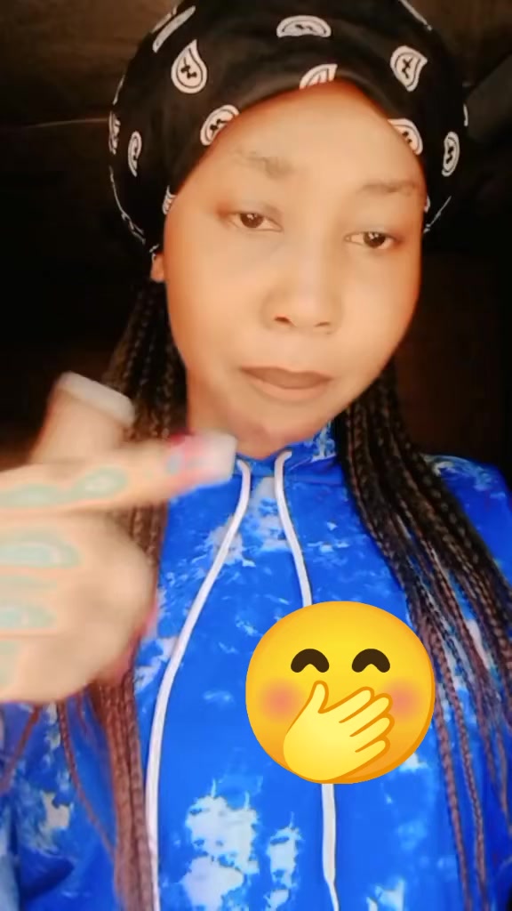 @Queena_manu