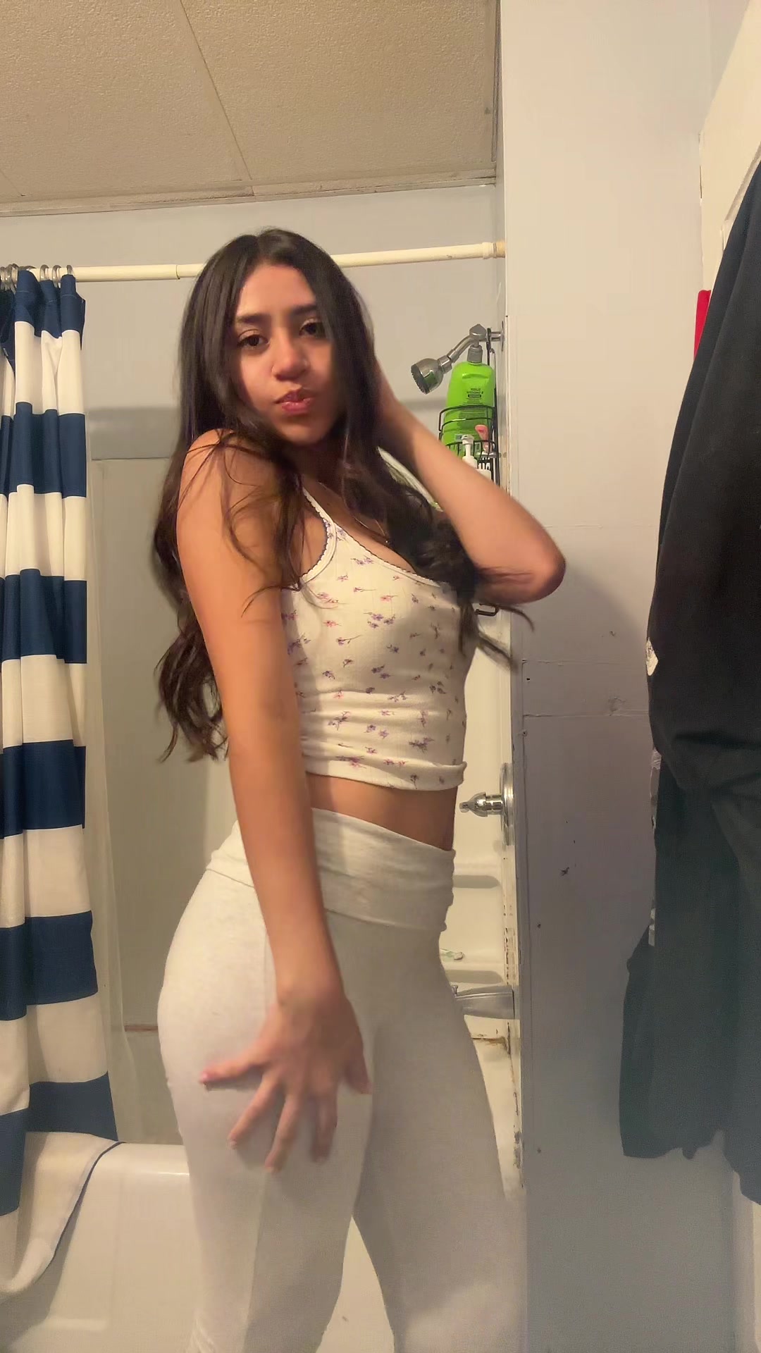 @bella