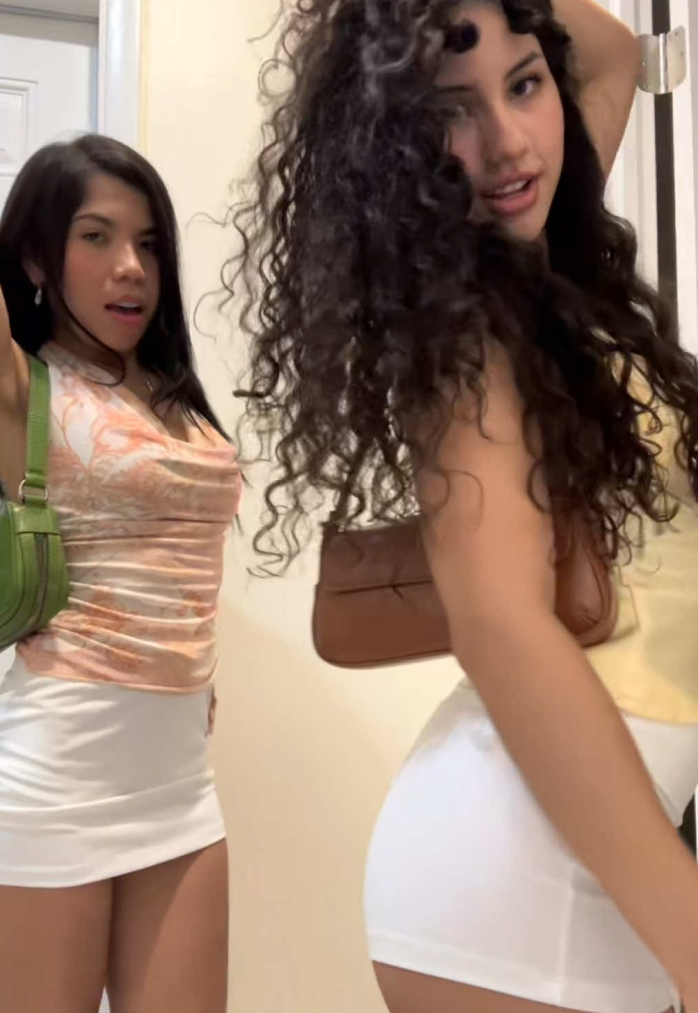@DaniellaOnEarth