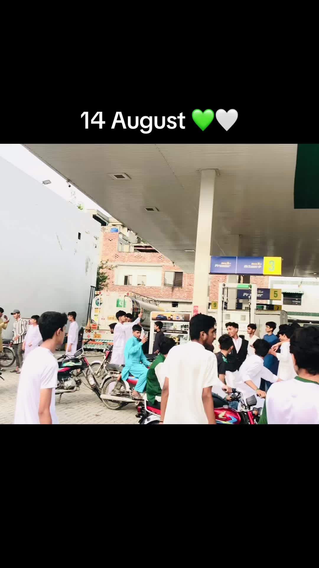 @𝐻𝒶𝓃𝒶𝓃 𝑔𝒽𝑜𝓊𝓇𝒾 🕊