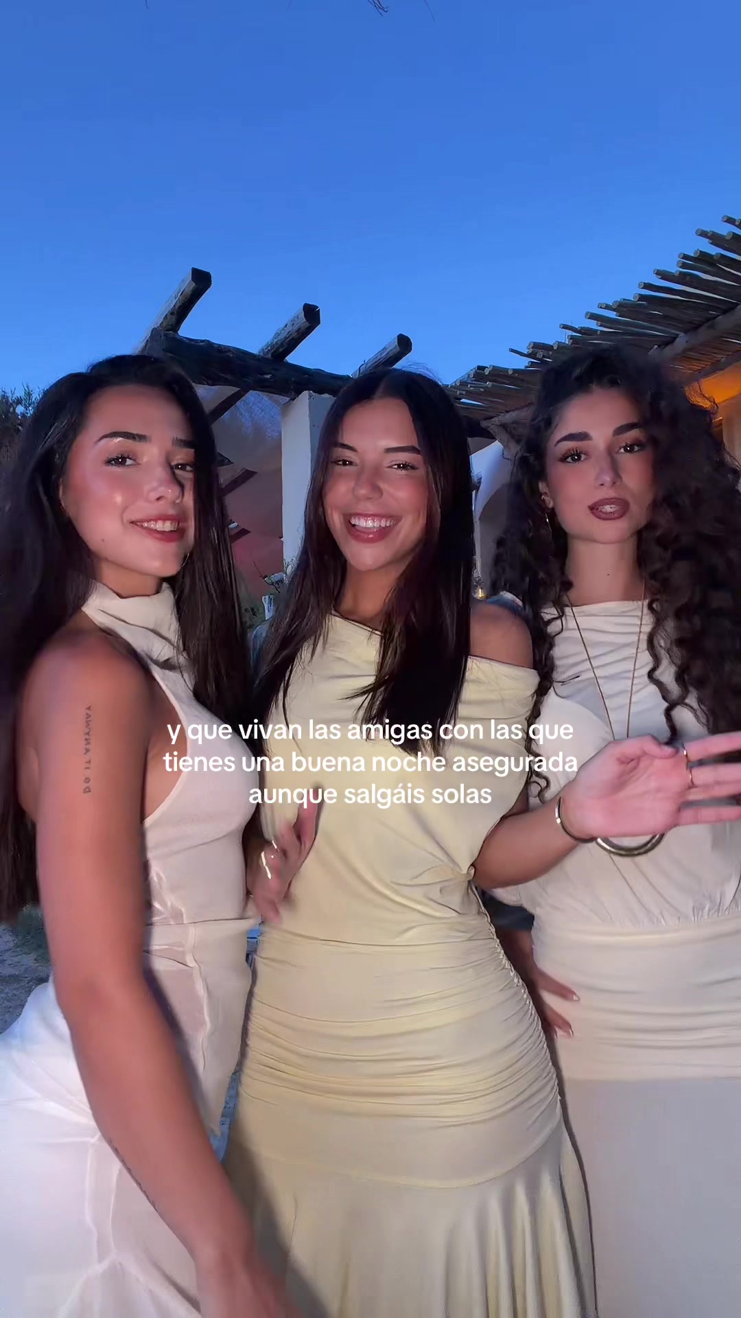 @Elena Gortari