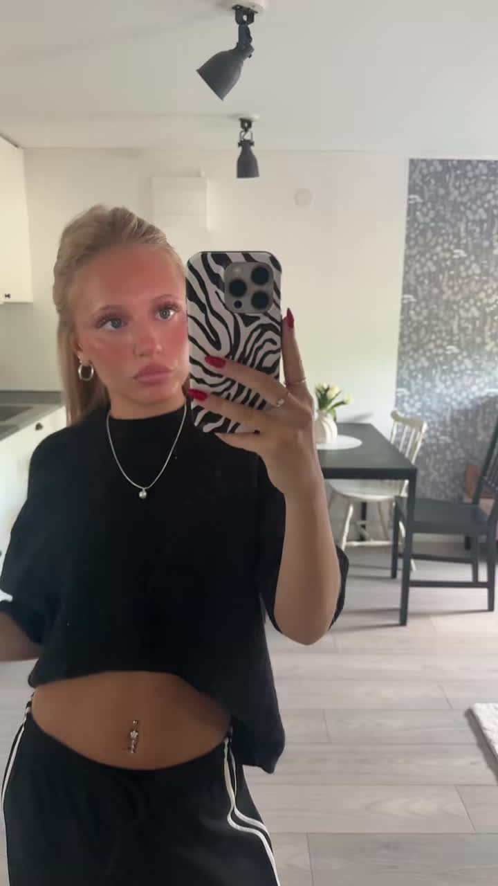 @V I L J A🐆🛍️🎀
