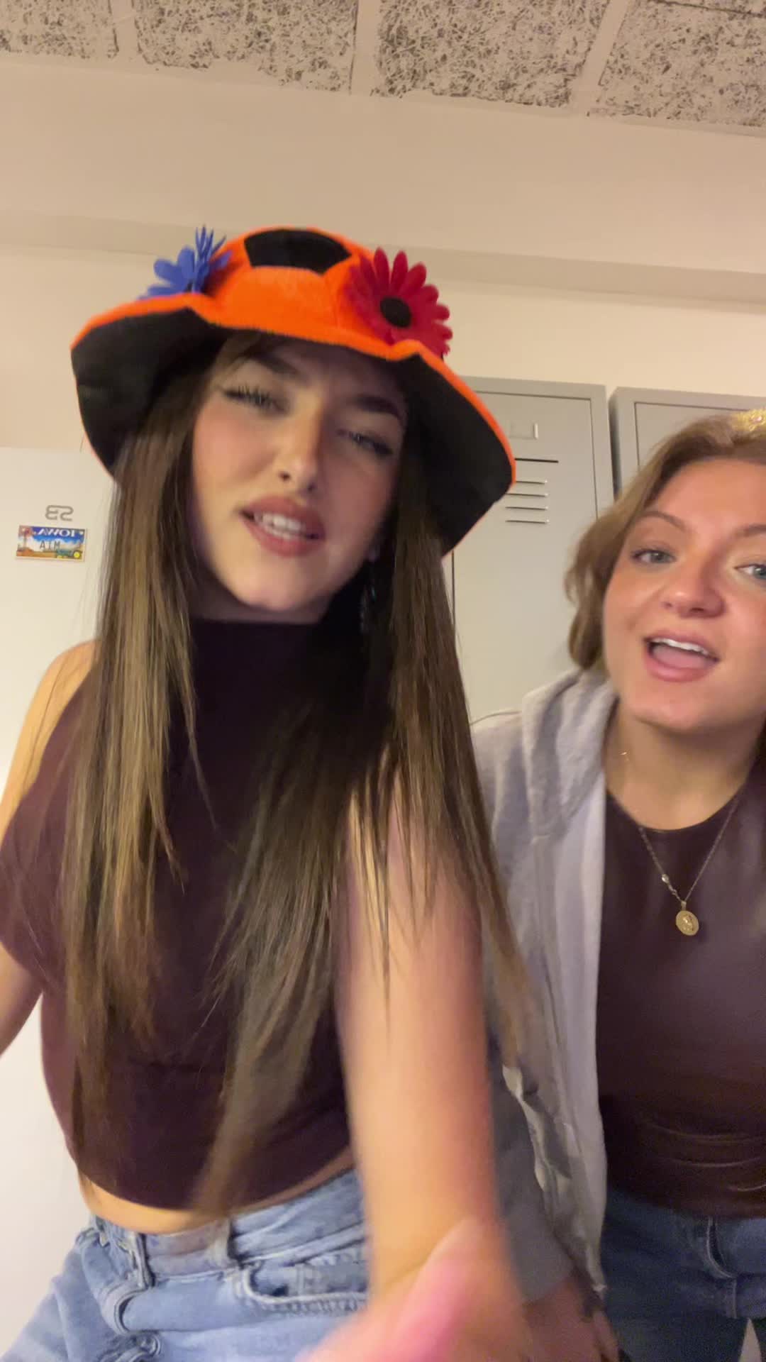 @💋