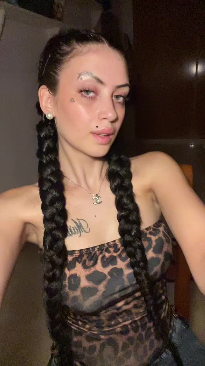 @PrettyWhenuKryy