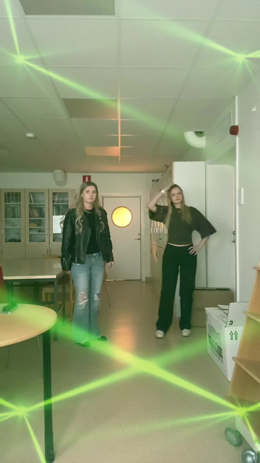 @HejsanHoppzzan17