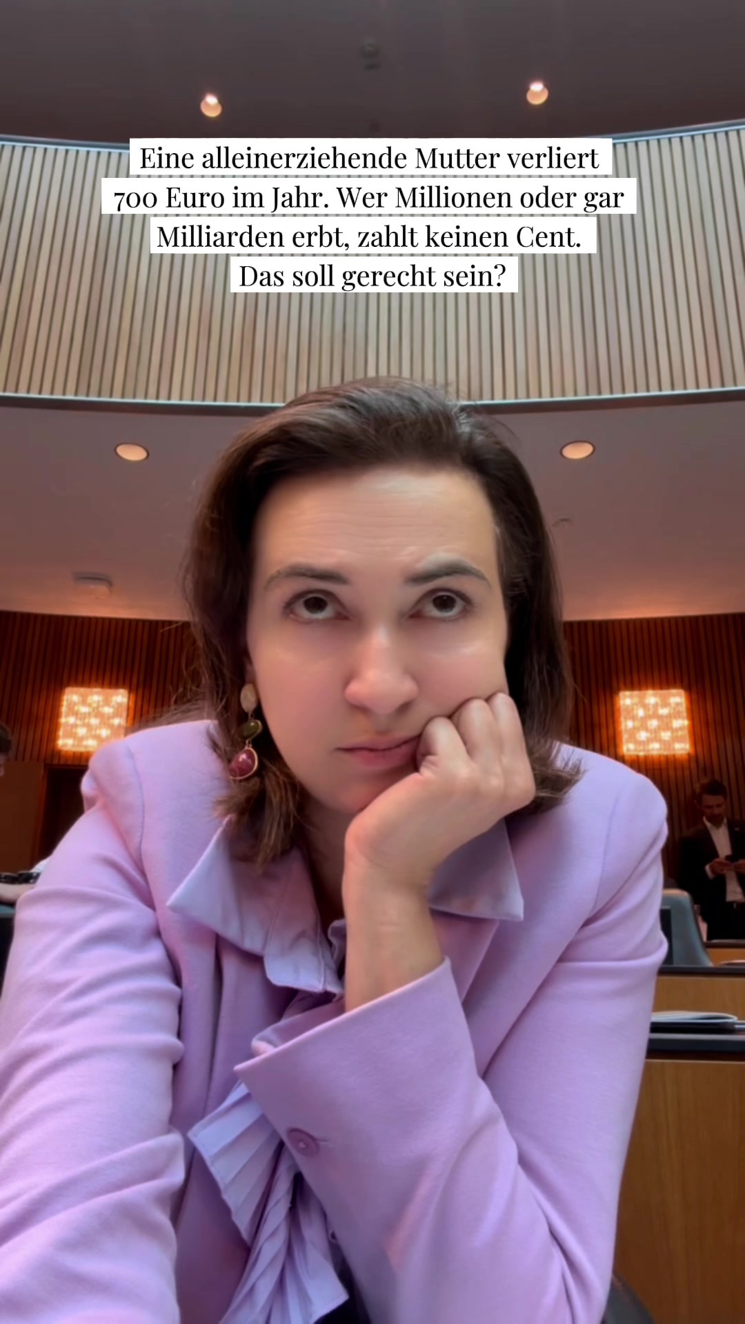 @Alma Zadić