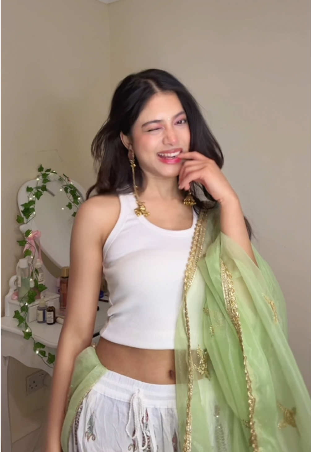 @Simmiyaiii
