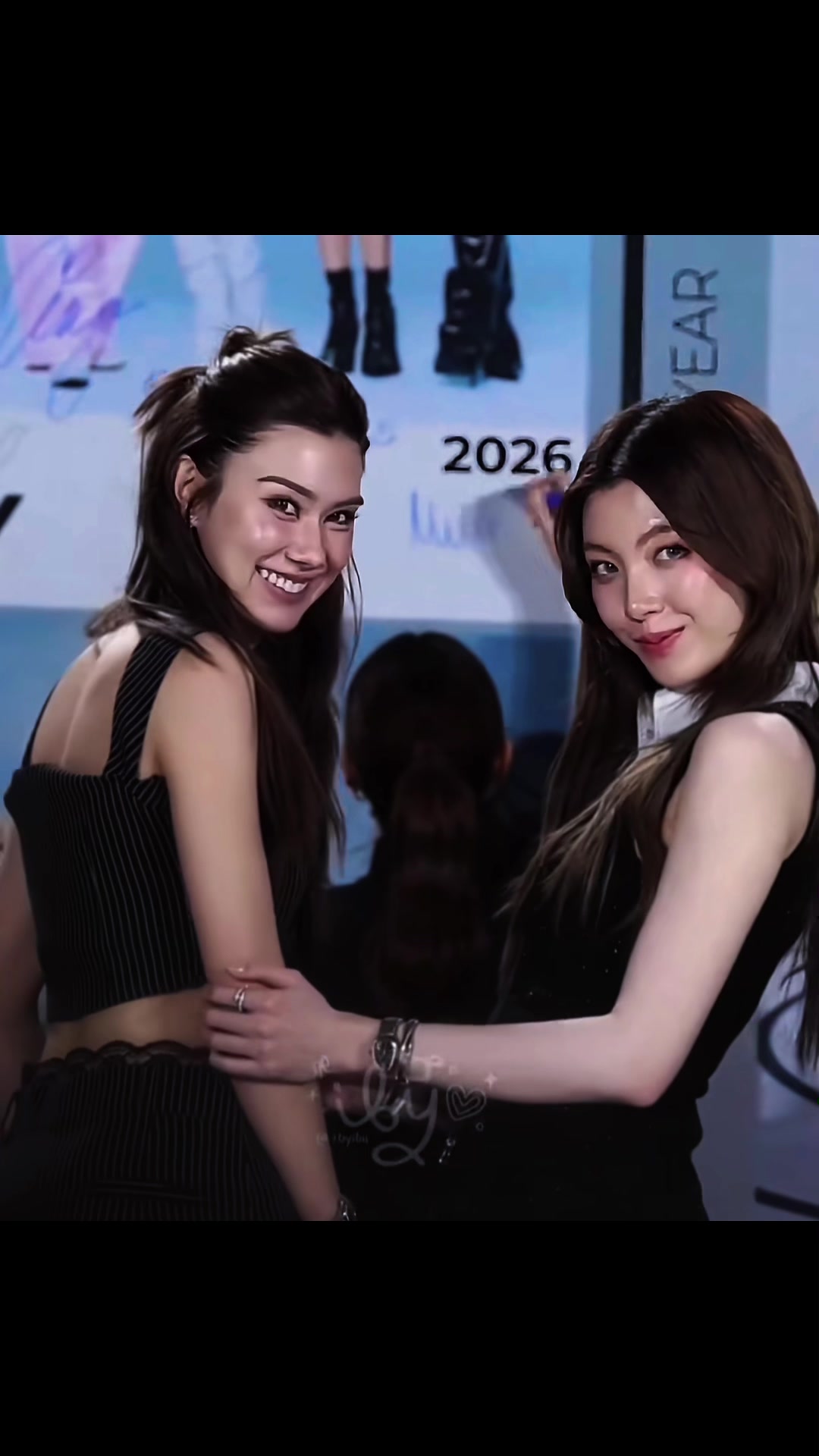 @ᵖˡˢ ✨ wlw | atrizes gl ✨