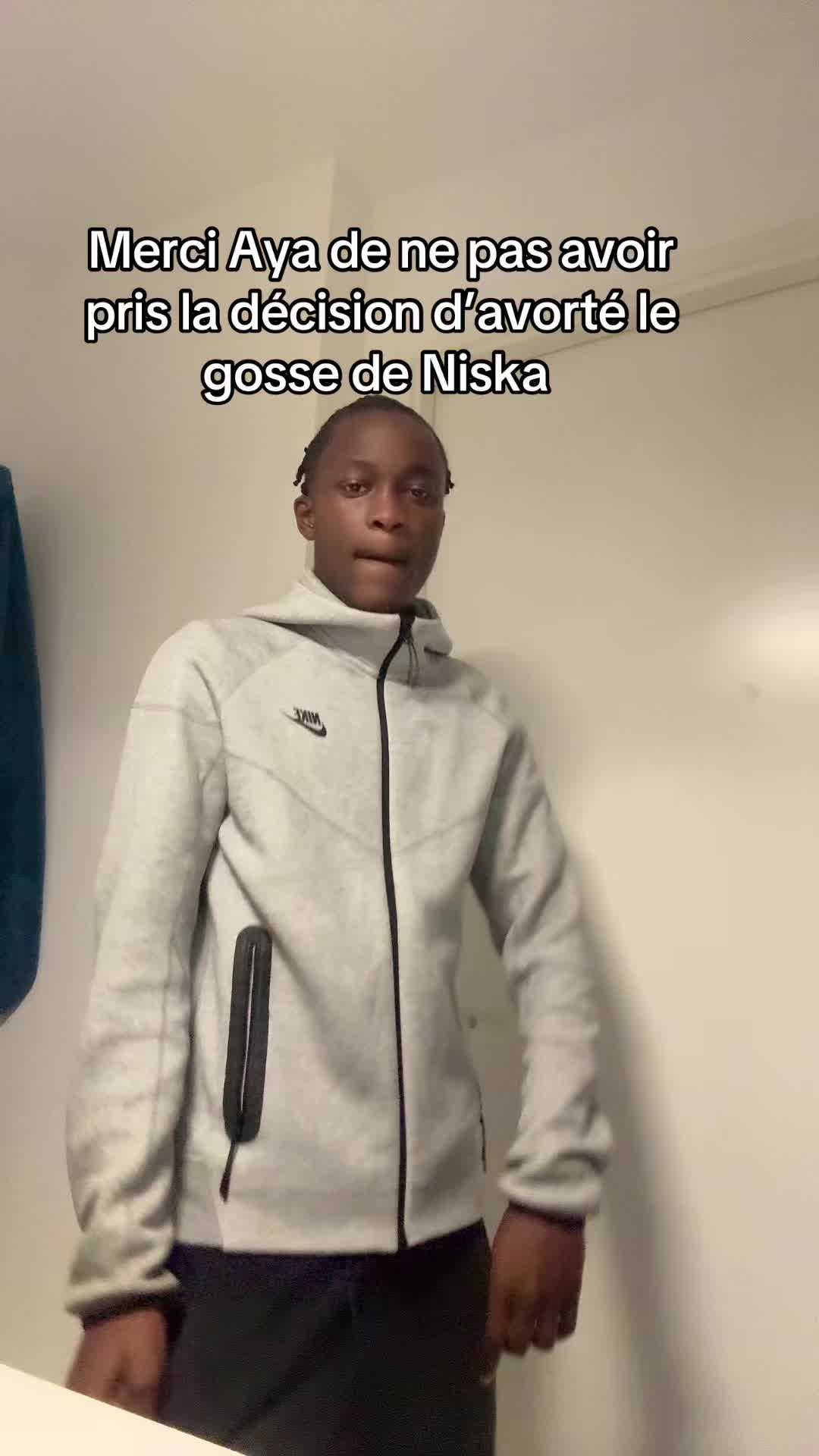 @D.Lo2sv