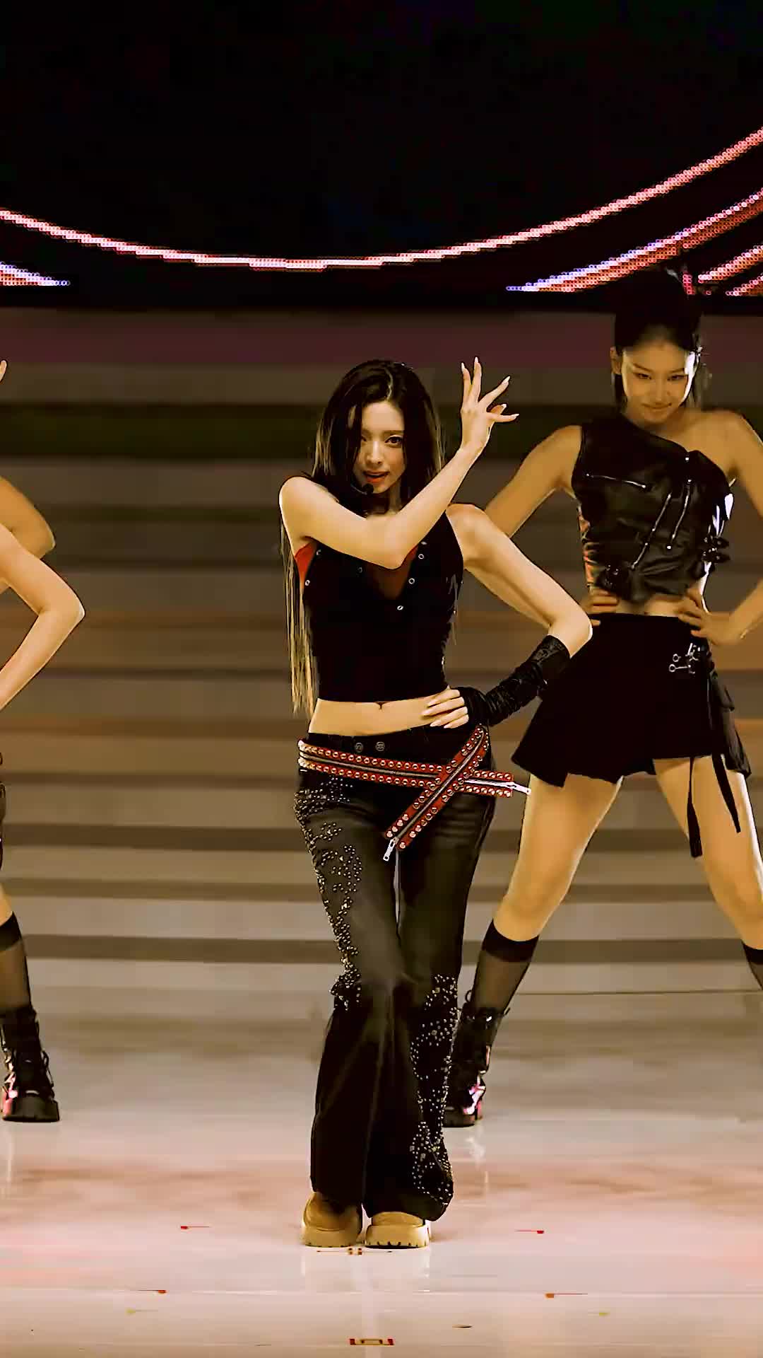 @๐ฅ Fancam_Central ๐ฅ