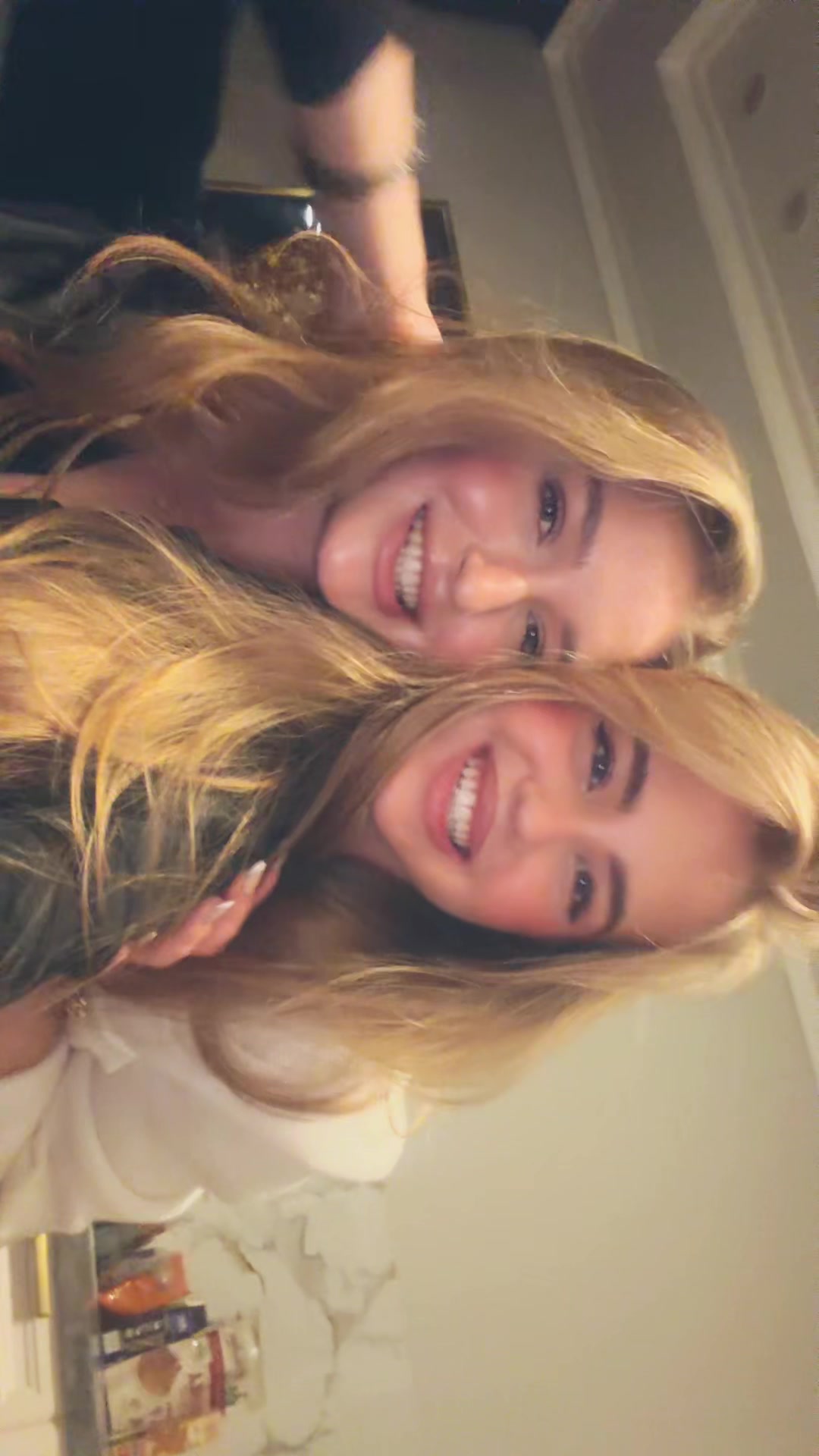 @Polina Lomova