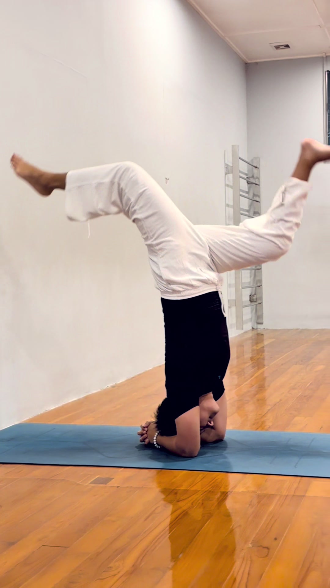 @Yoga With Thurein đ§âď¸
