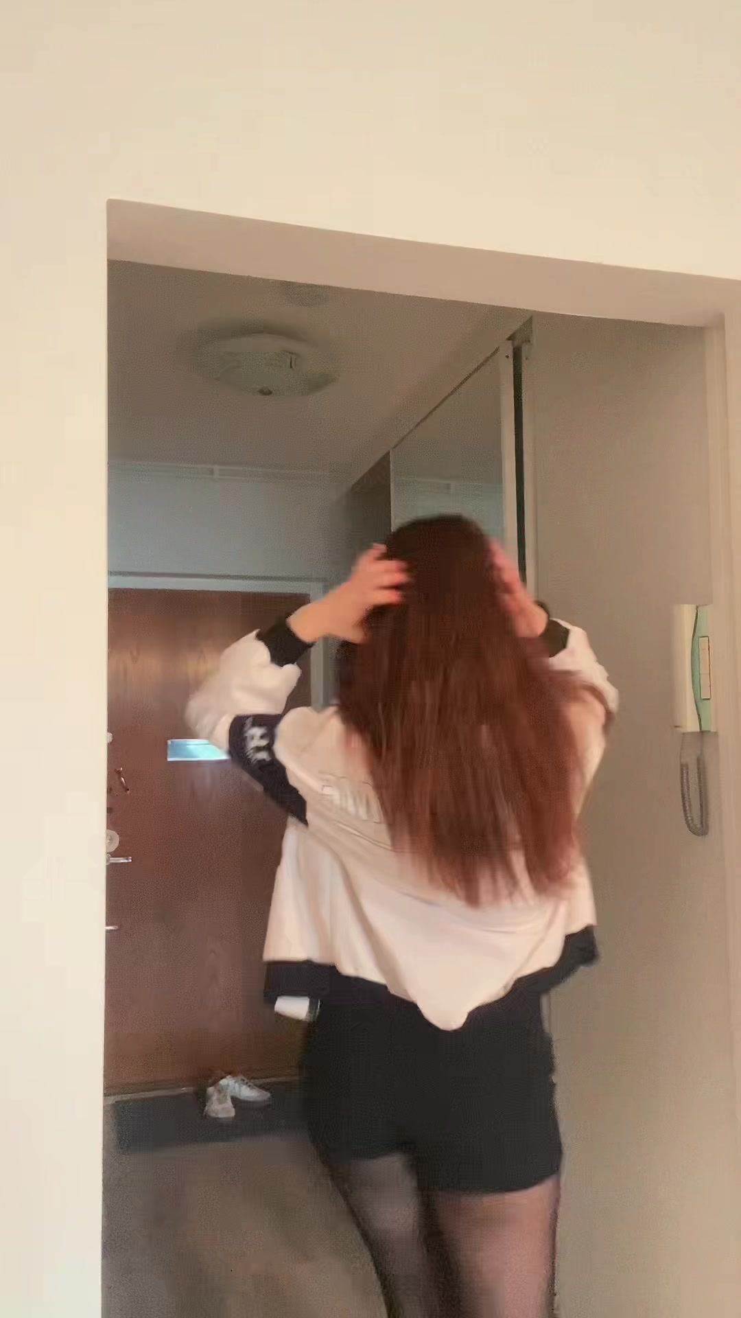 @Kira