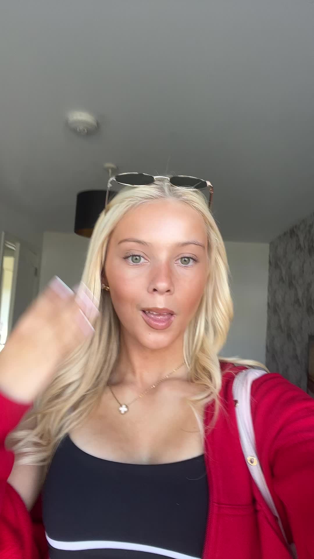 @lauraaffreyy