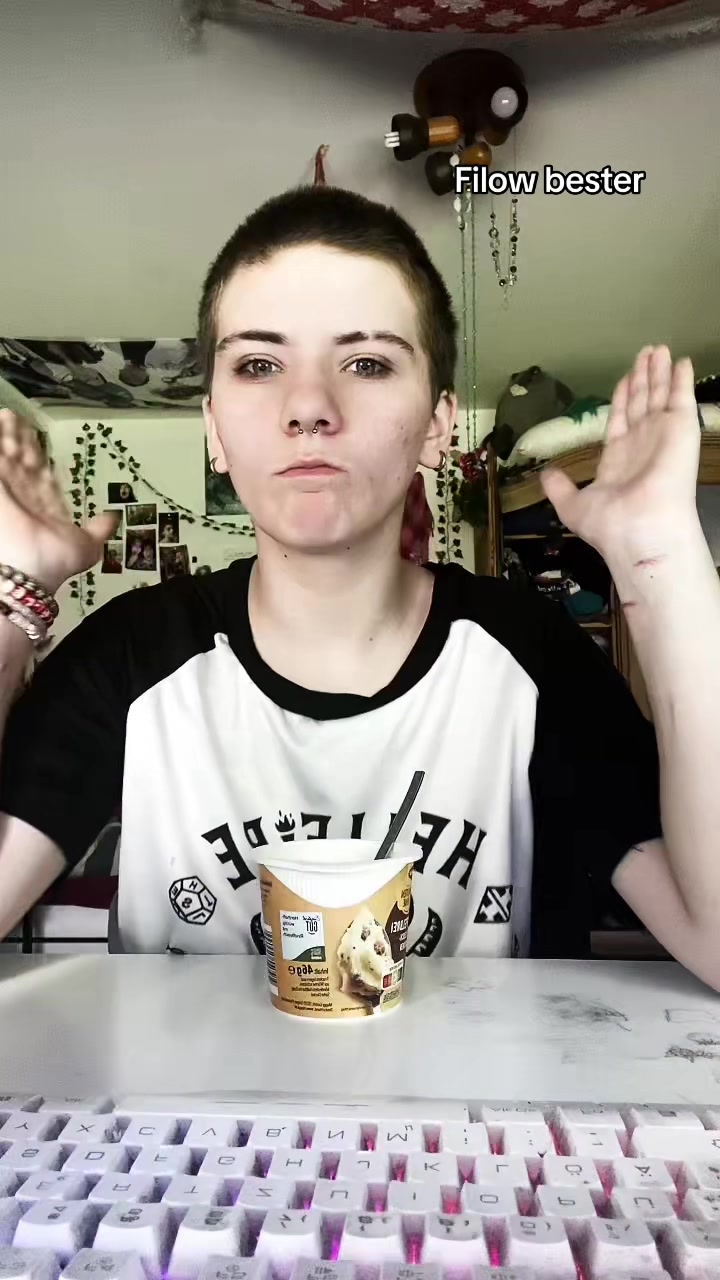 @listeriaxx