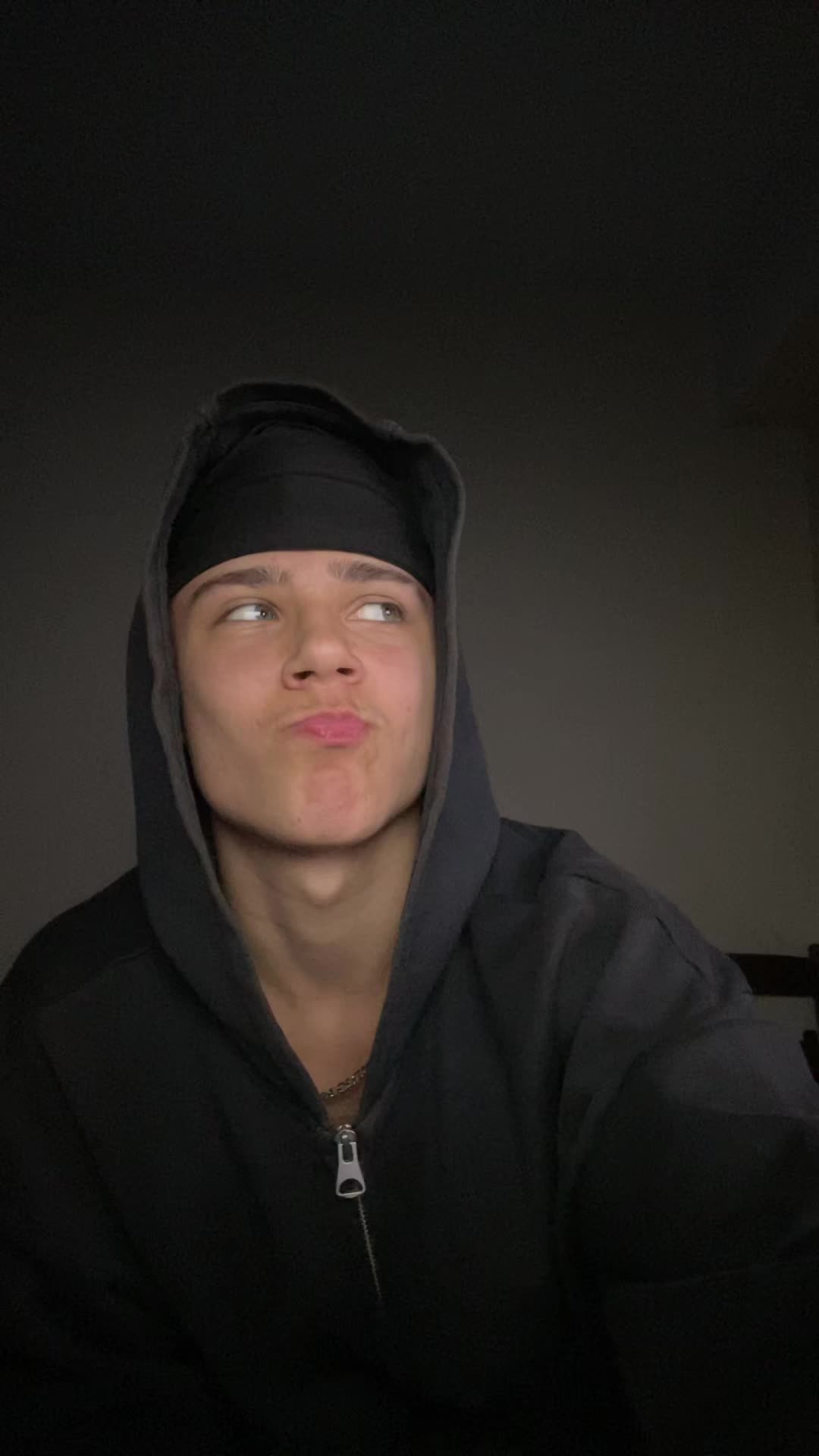 @richyidk