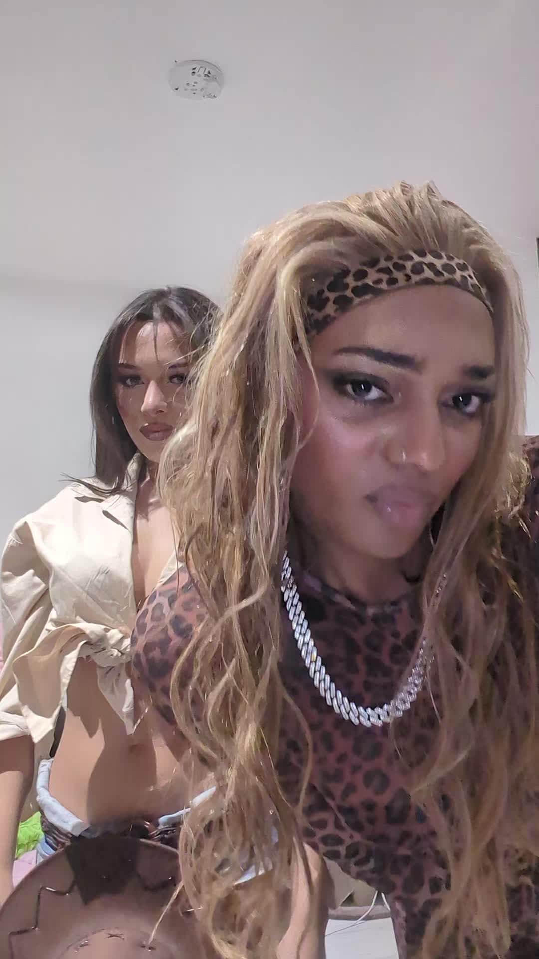 @jourjiasimms
