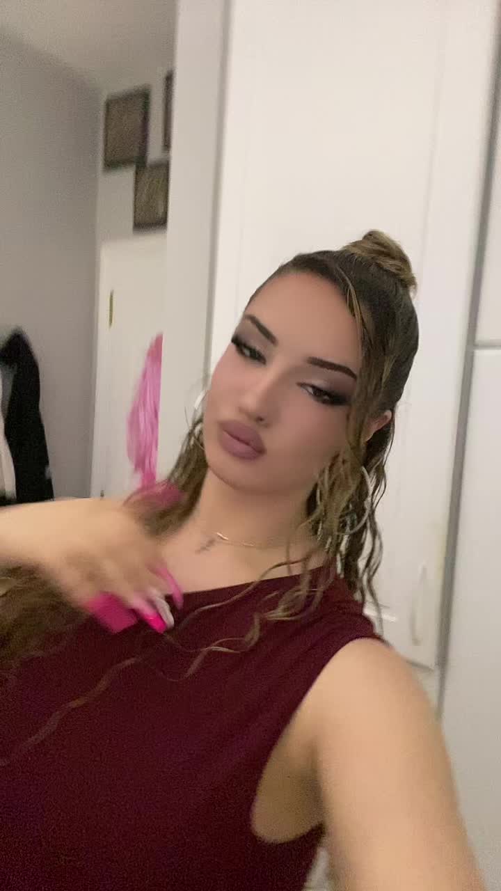 @𝒩