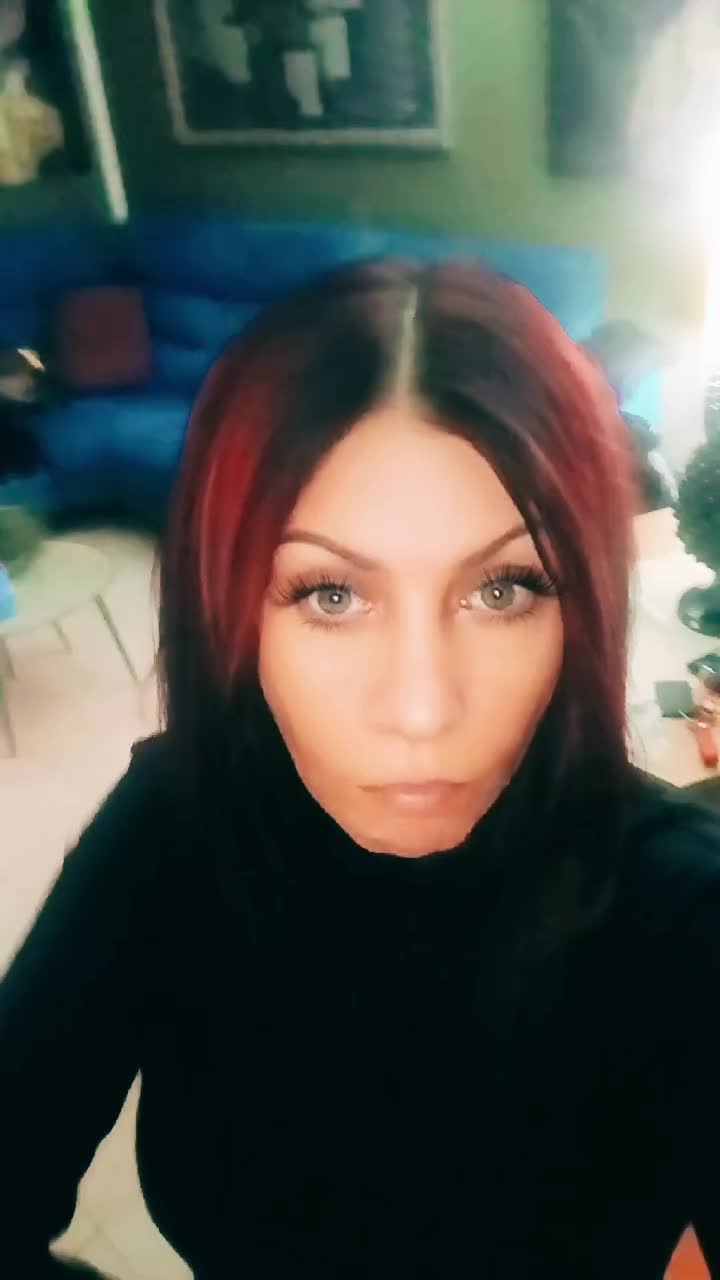 @Elisa Perrone