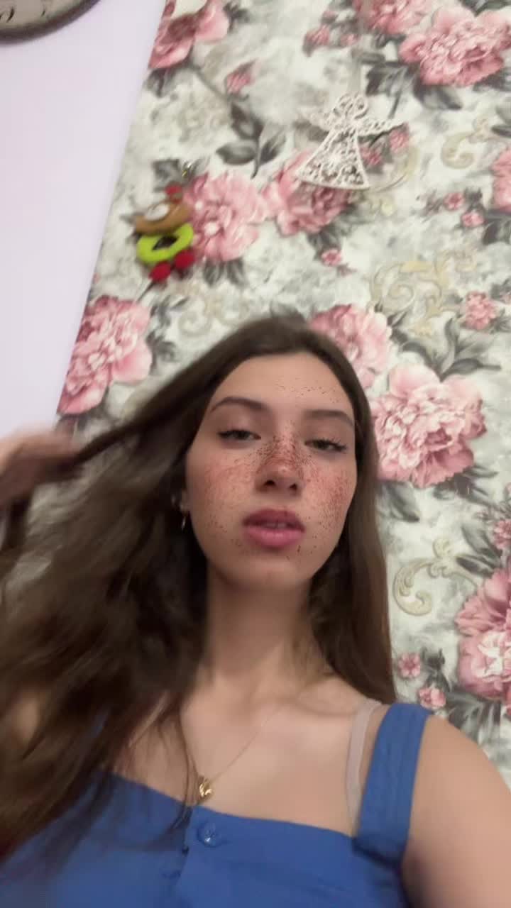 @Poli