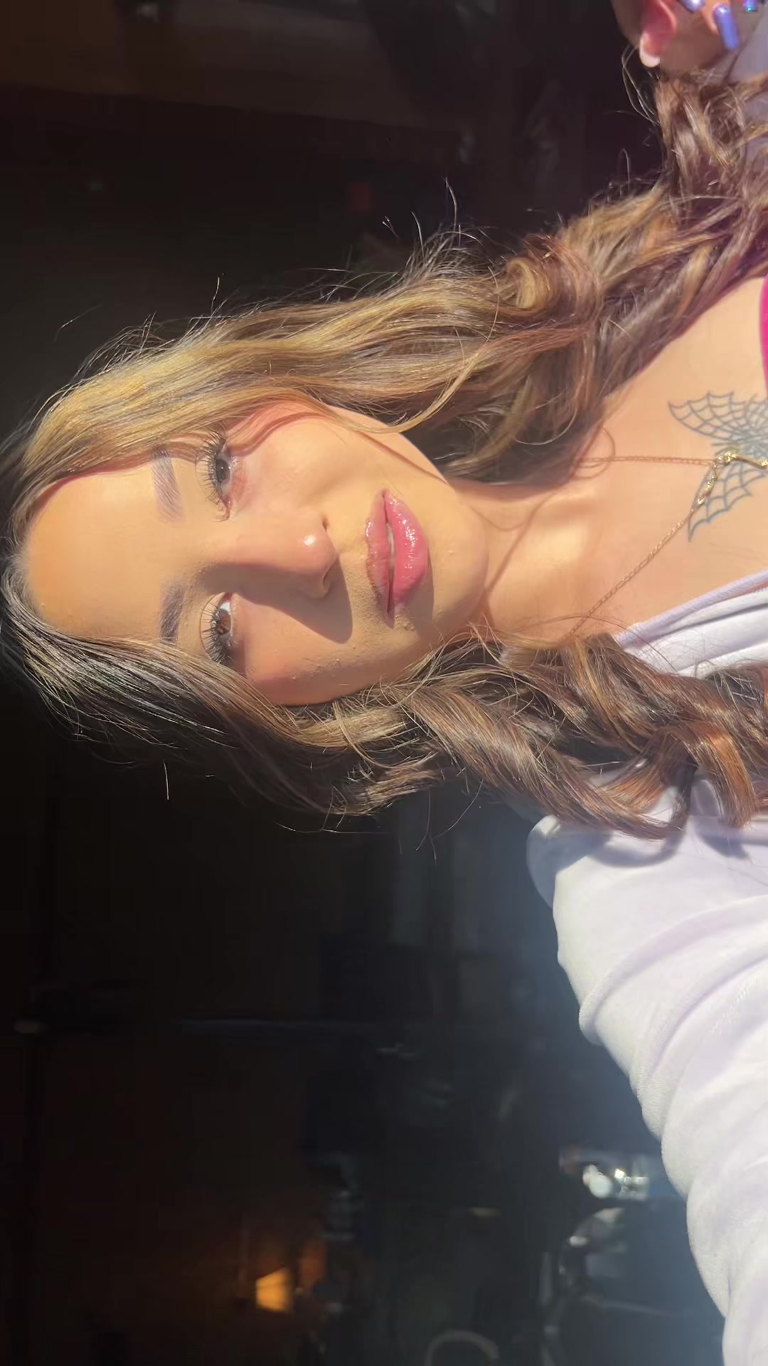 @Bella