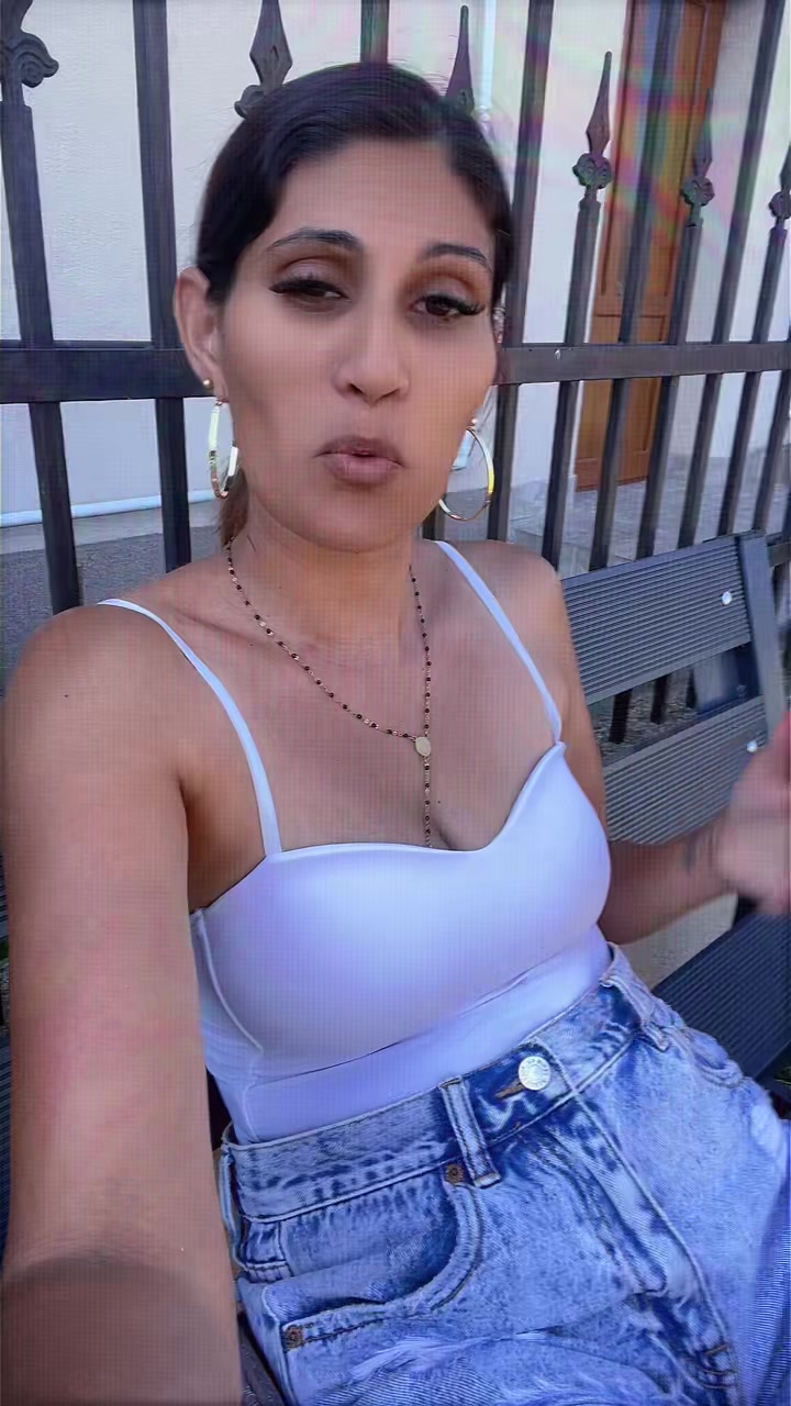 @💞💞Laura brunețica👑 👑