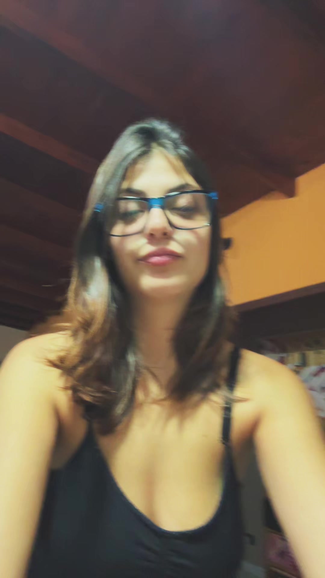 @Val<3