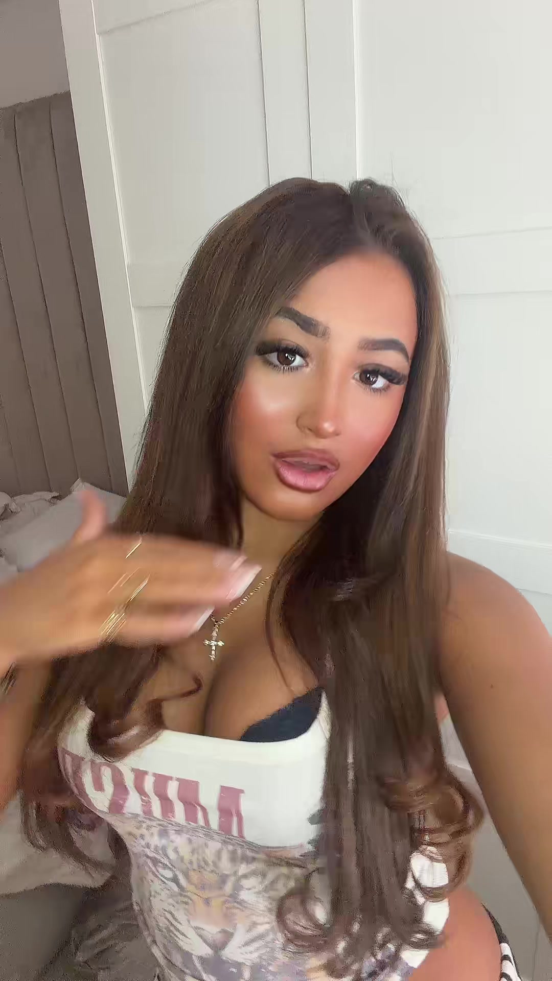 @avamackiee