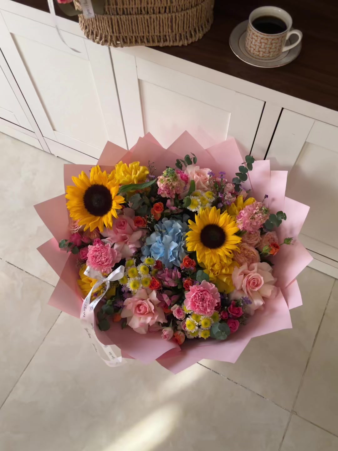 @LYORA FLOWERS | ليورا