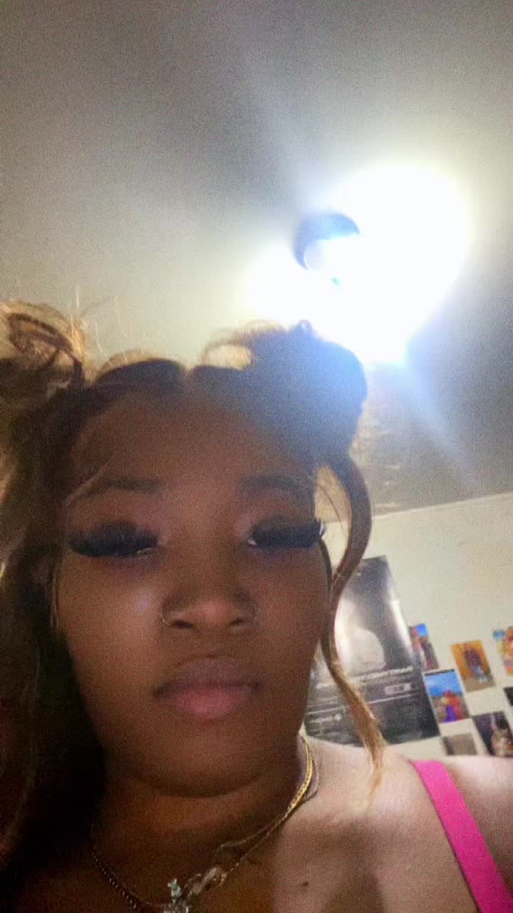 @missmagicg