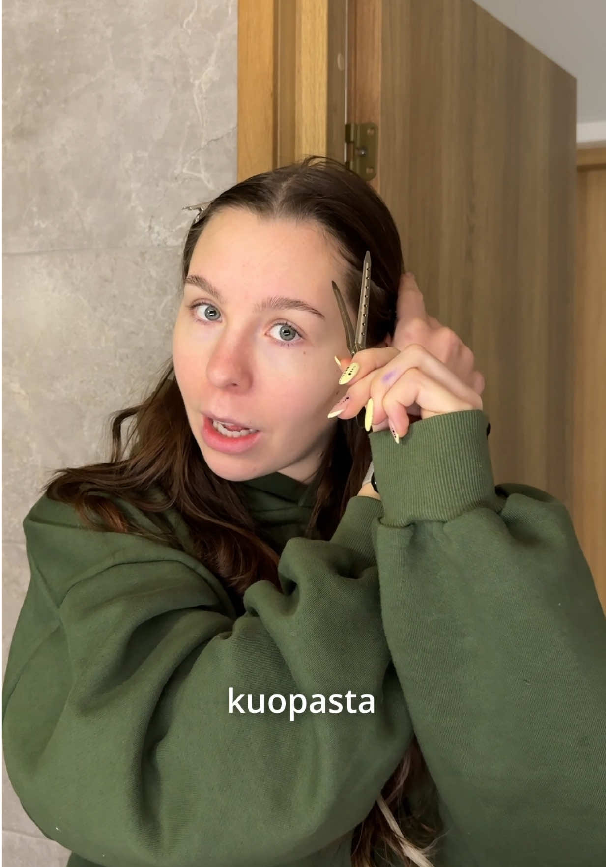 @Ella