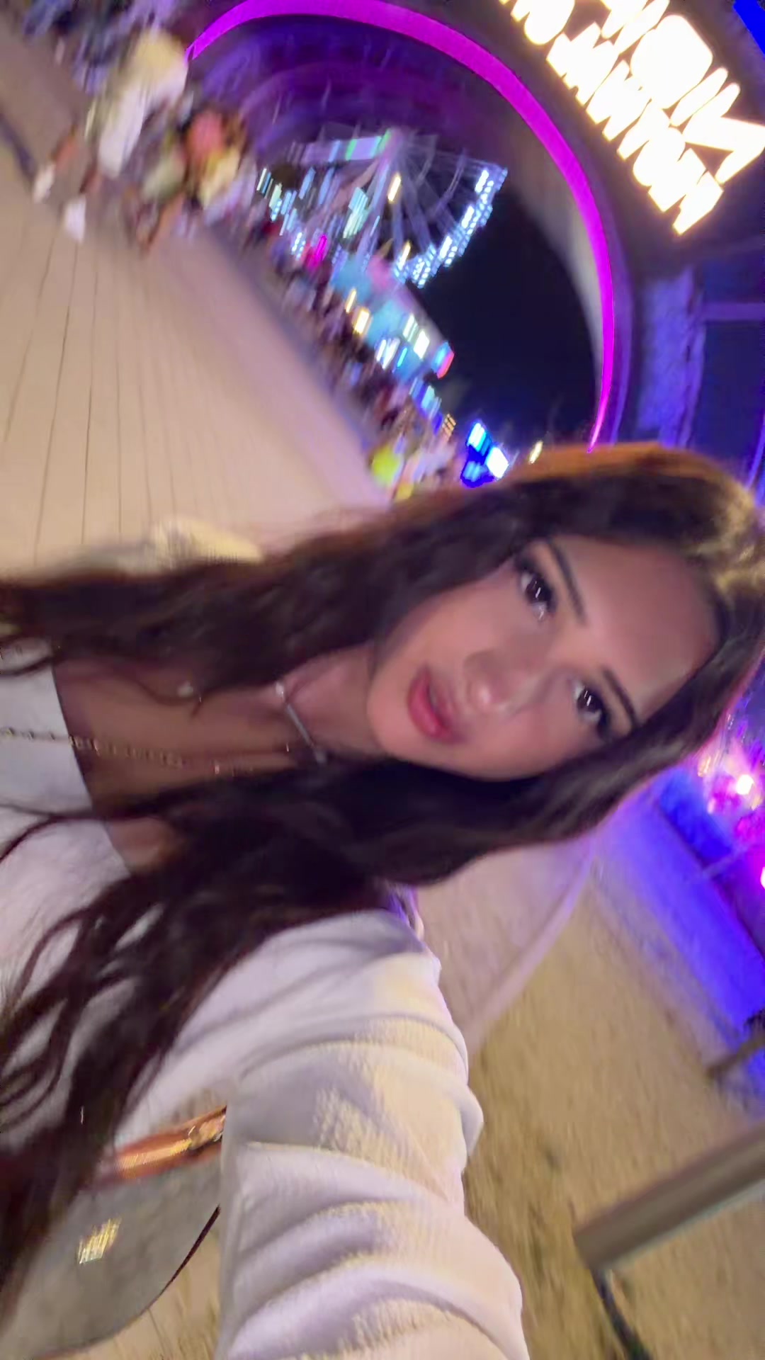 @BIBI