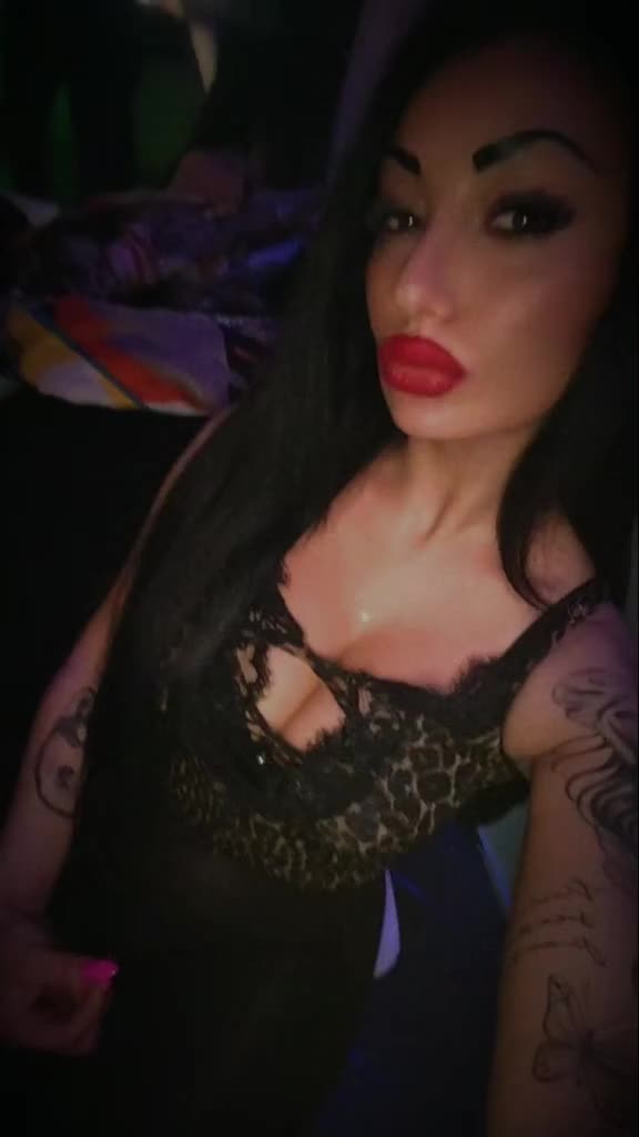 @Noemylabratz👁️👄🫦🫶