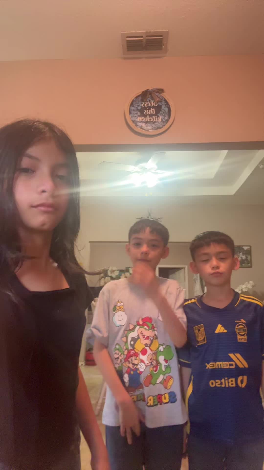 @Elizonditos